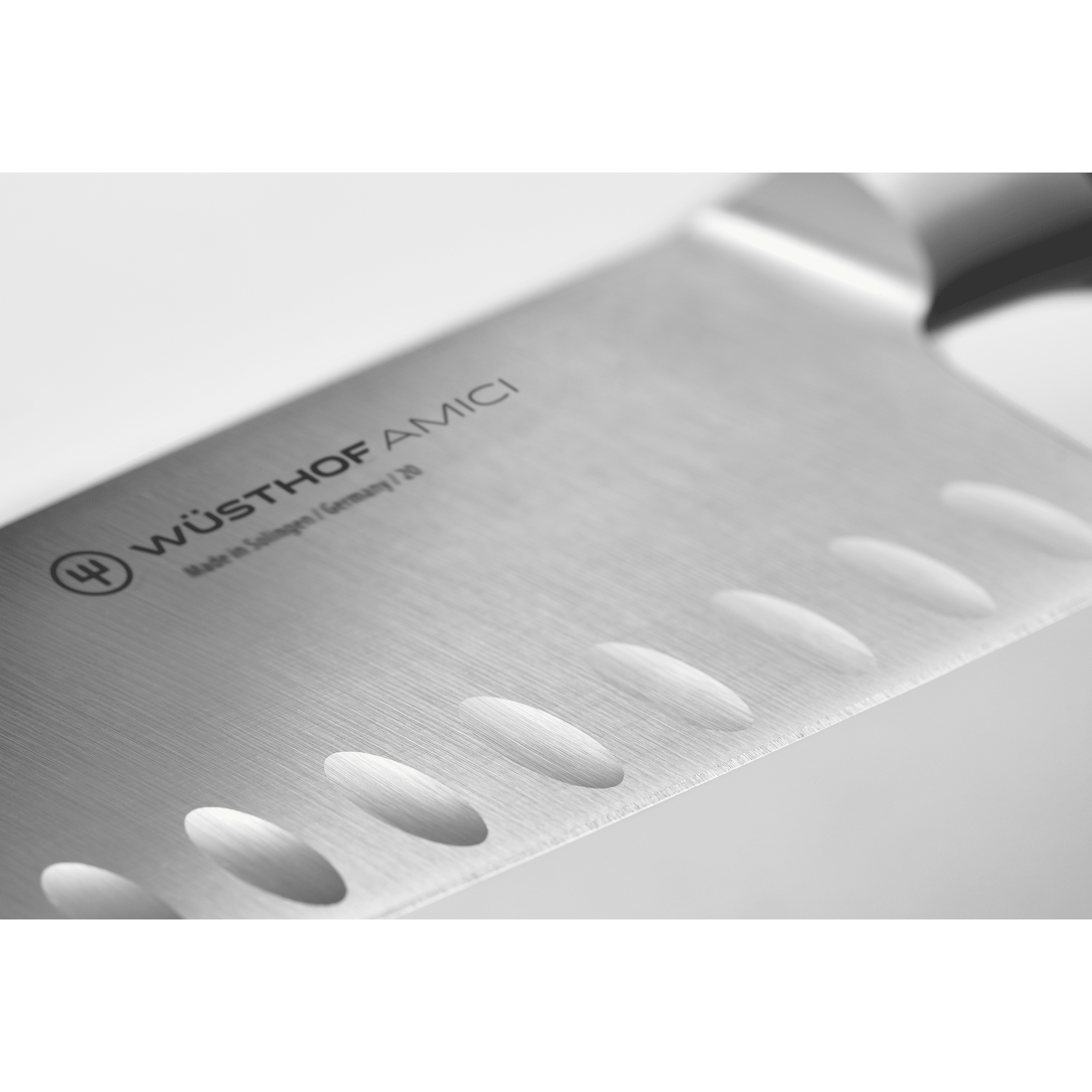 Wüsthof AMICI 7" Santoku, Hollow Edge