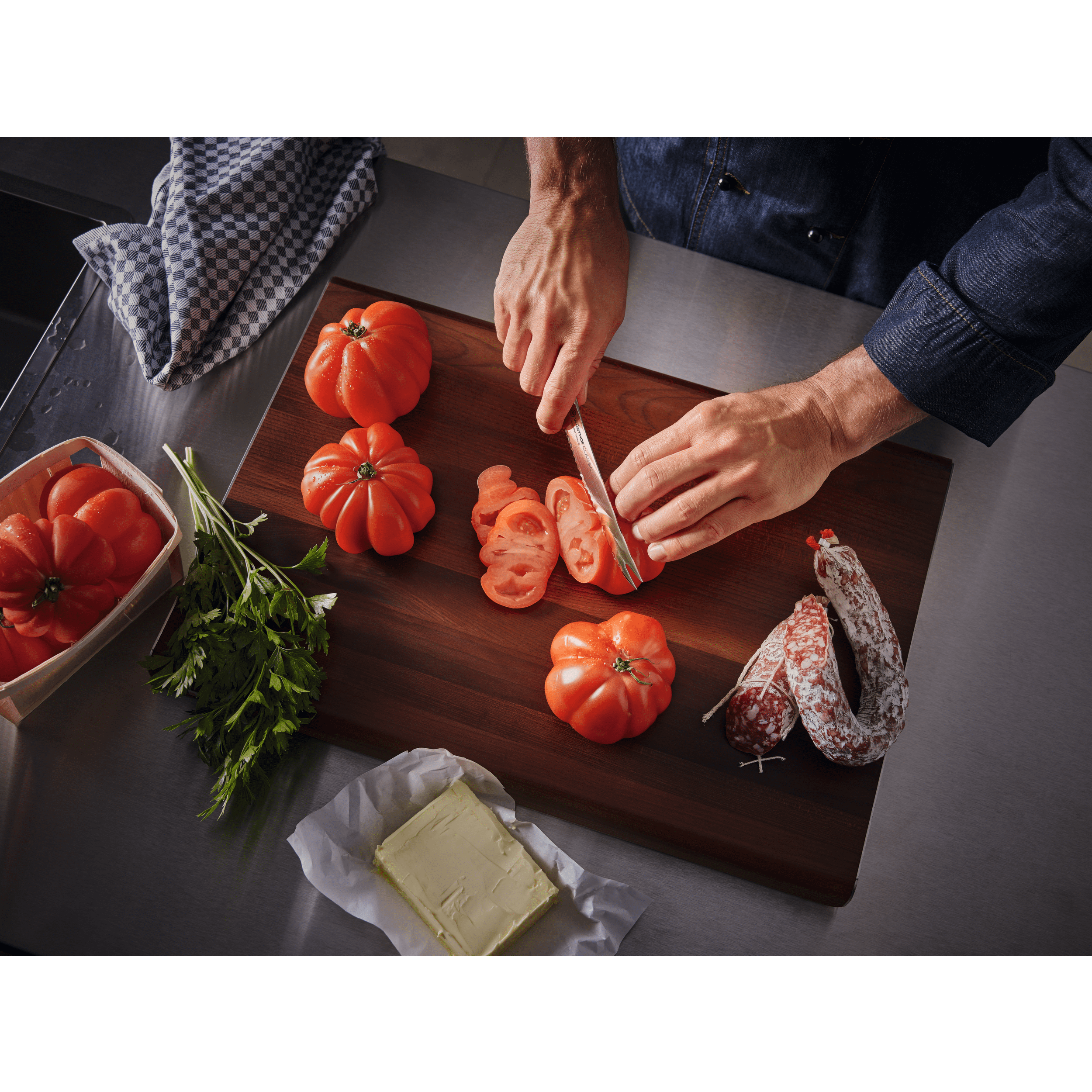 Wüsthof CLASSIC 3.5" Fully Serrated Paring Knife