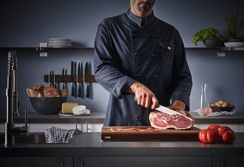 Wüsthof CLASSIC 8" Hollow Edge Carving Knife