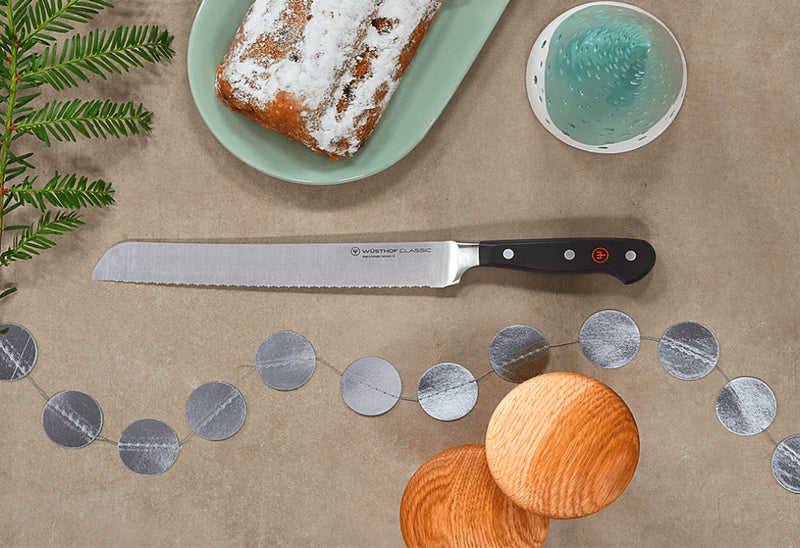 Wüsthof CLASSIC 9" Double-Serrated Bread Knife, Black