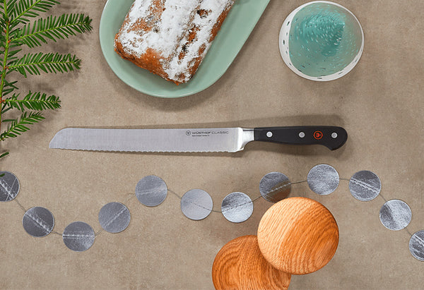 Wüsthof CLASSIC 9" Double-Serrated Bread Knife, Black