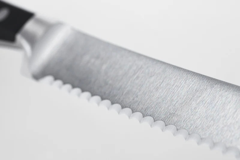 Wüsthof CLASSIC 3.5" Fully Serrated Paring Knife - Small-Blade Control with a Serrated Edge