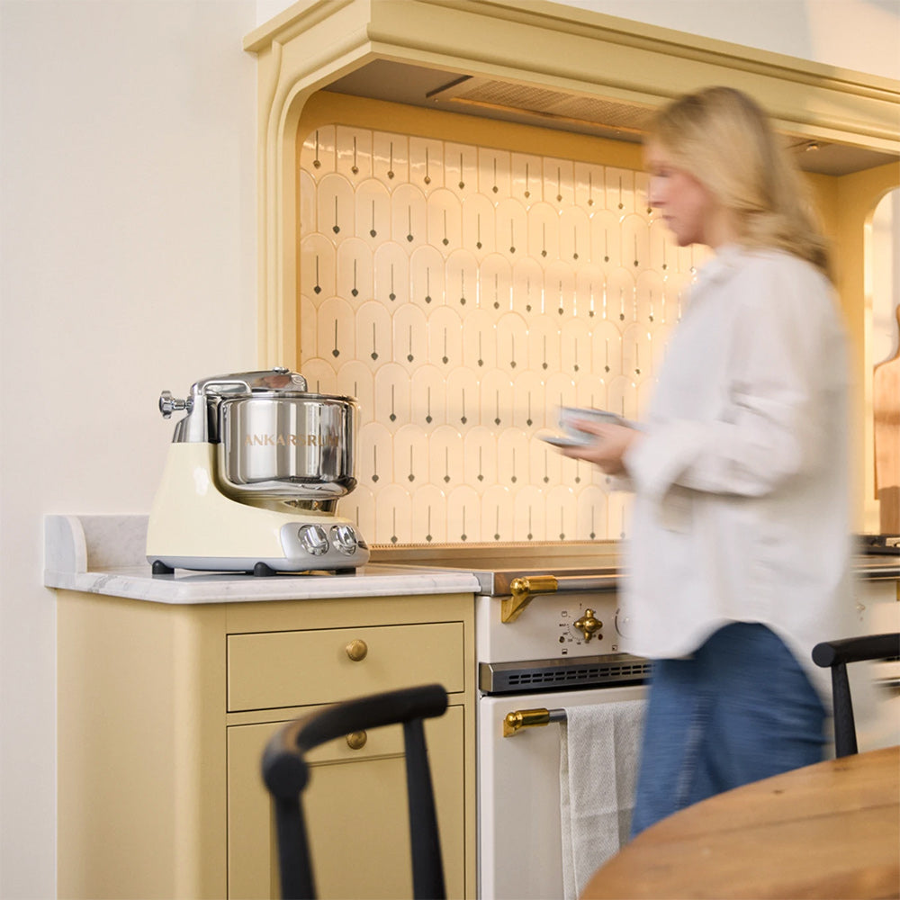 Ankarsrum Assistent Original Stand Mixer Essential Package - Light Creme
