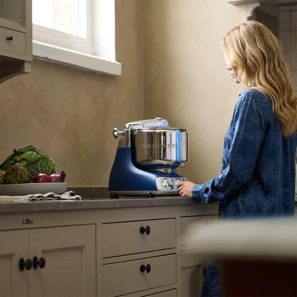 Ankarsrum Assistent Original Stand Mixer Essential Package - Royal Blue