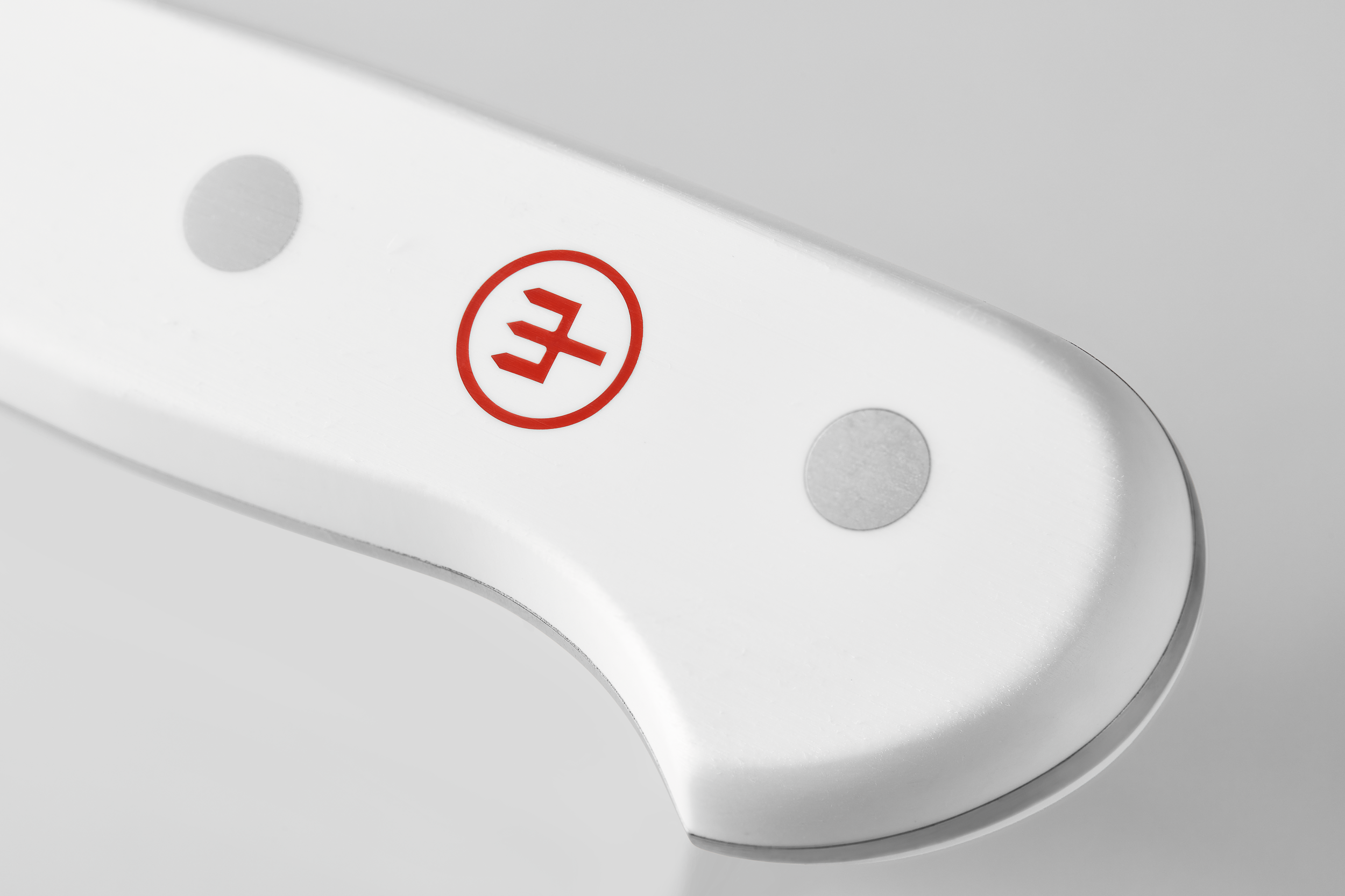 Wüsthof CLASSIC White 9" Double Serrated Bread Knife