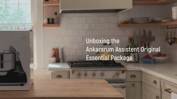 Opening the Ankarsrum Assistent Original Essential Package box and lifting out the mixer, bowl and included tools