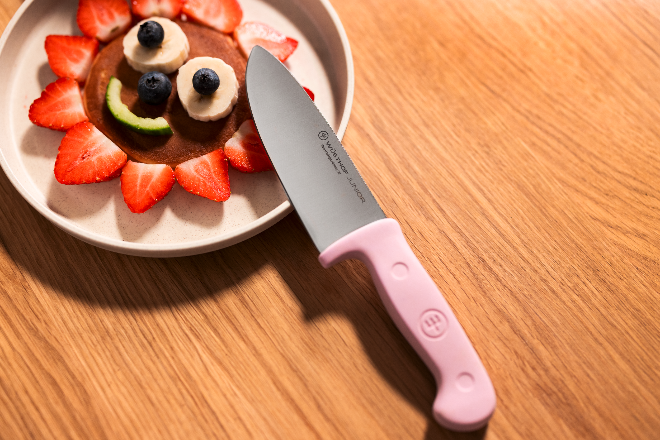 Wüsthof Junior 4" Chef's Knife Pink